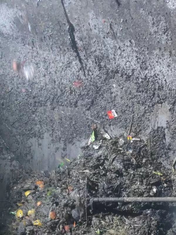 平坝污水池清理